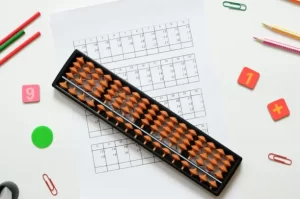 Child attending online abacus class from Helsinki Finland, learning mental math and rapid calculations