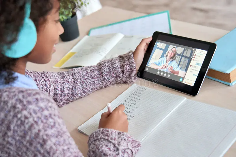 Student focusing on Middle School Maths preparation online